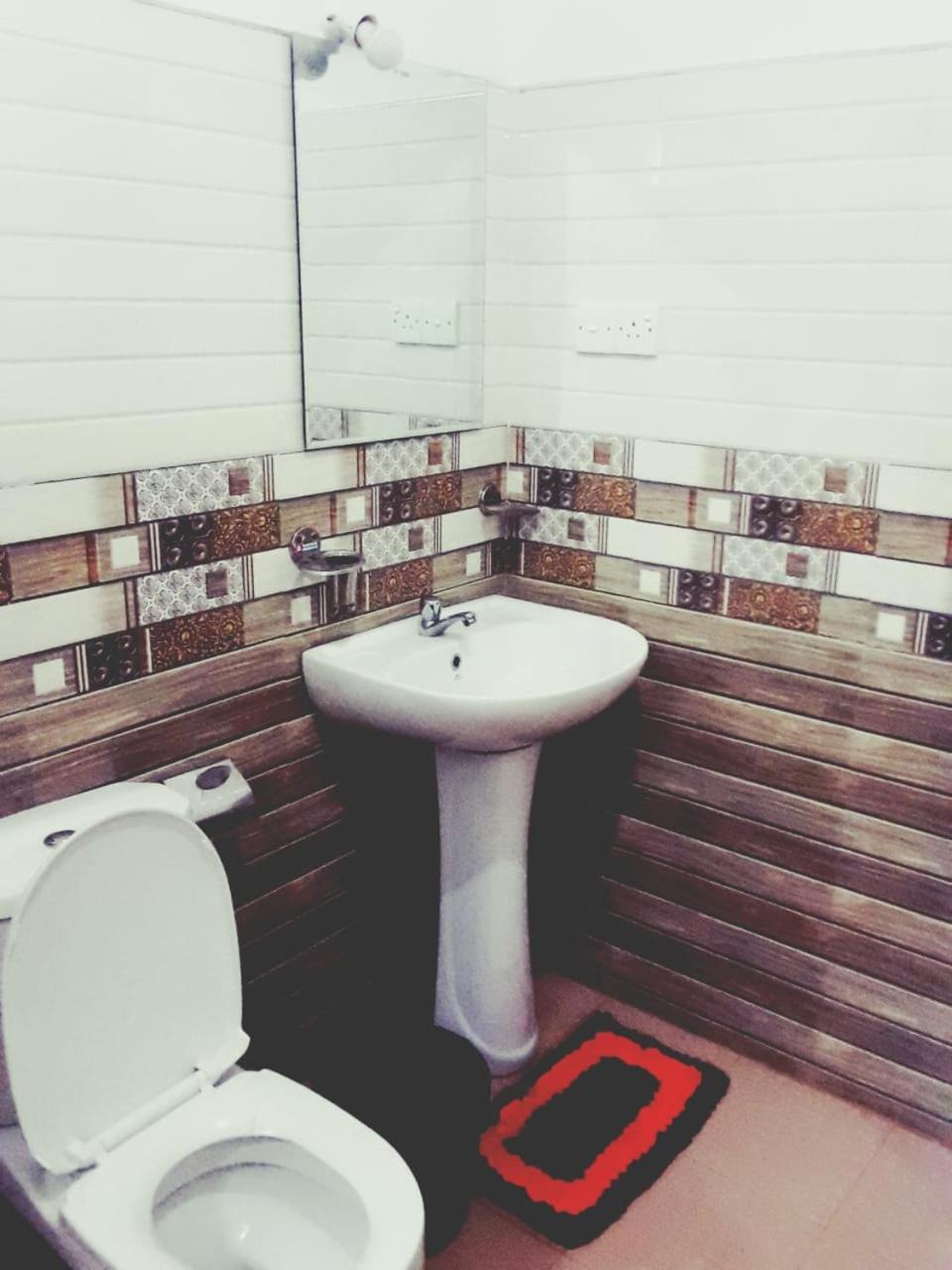 אלה Enthral View Homestay מראה חיצוני תמונה