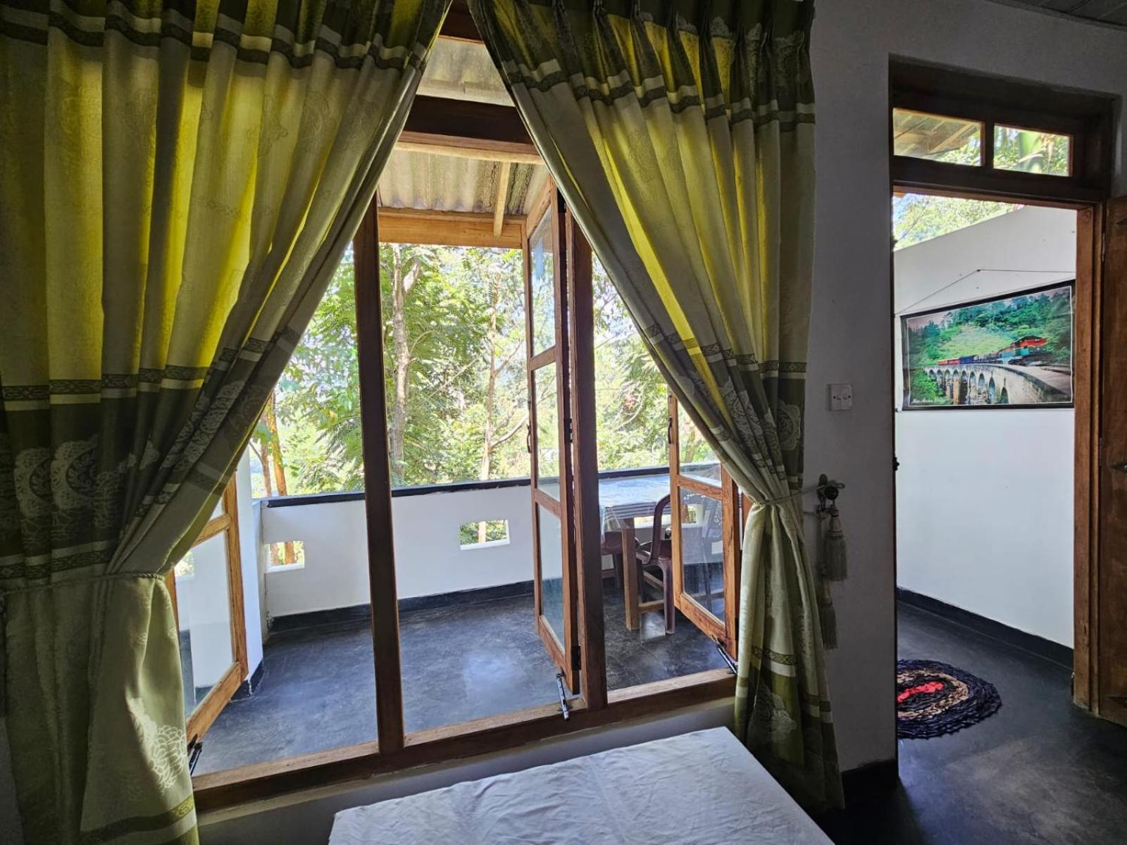 אלה Enthral View Homestay מראה חיצוני תמונה